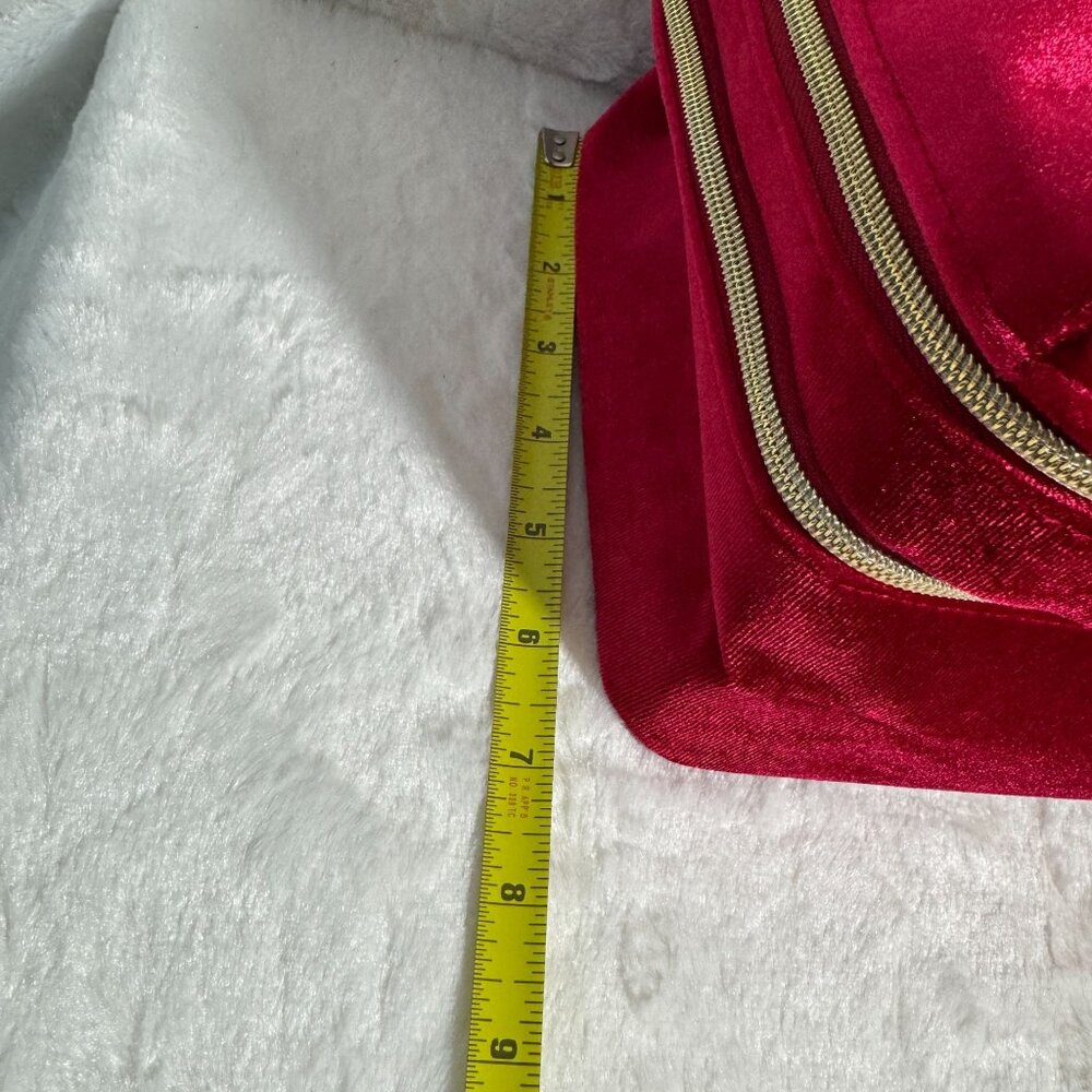 New 2024 Estee Lauder Red Velvet Soft Make-Up Case w Bow 2 Compartments - Picture 7 of 10